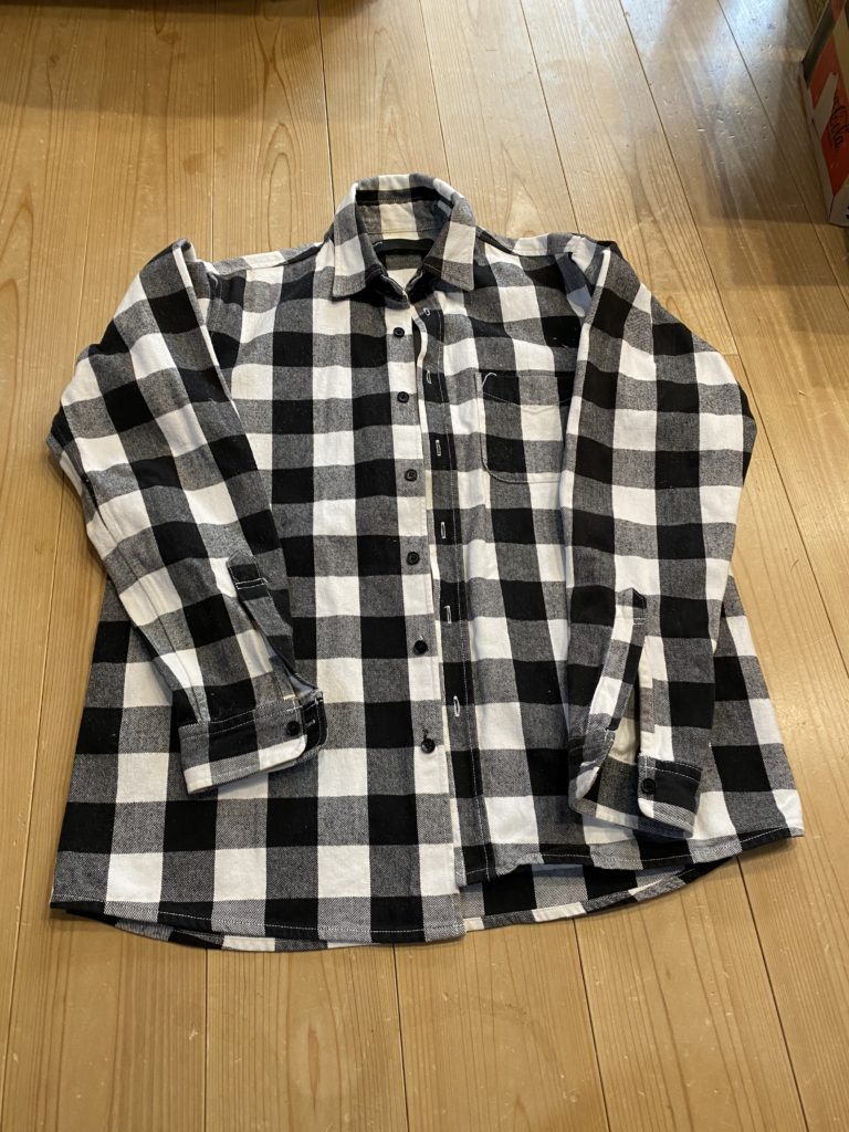 シャツをトートリュックにアップサイクル