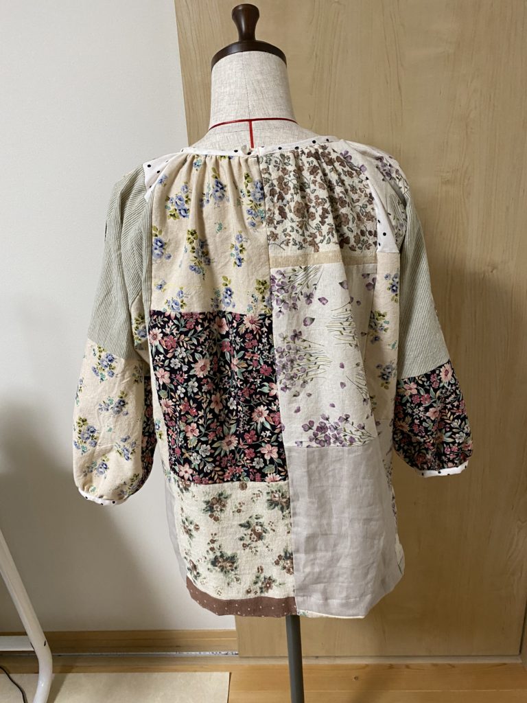 パッチワークスモッグブラウス