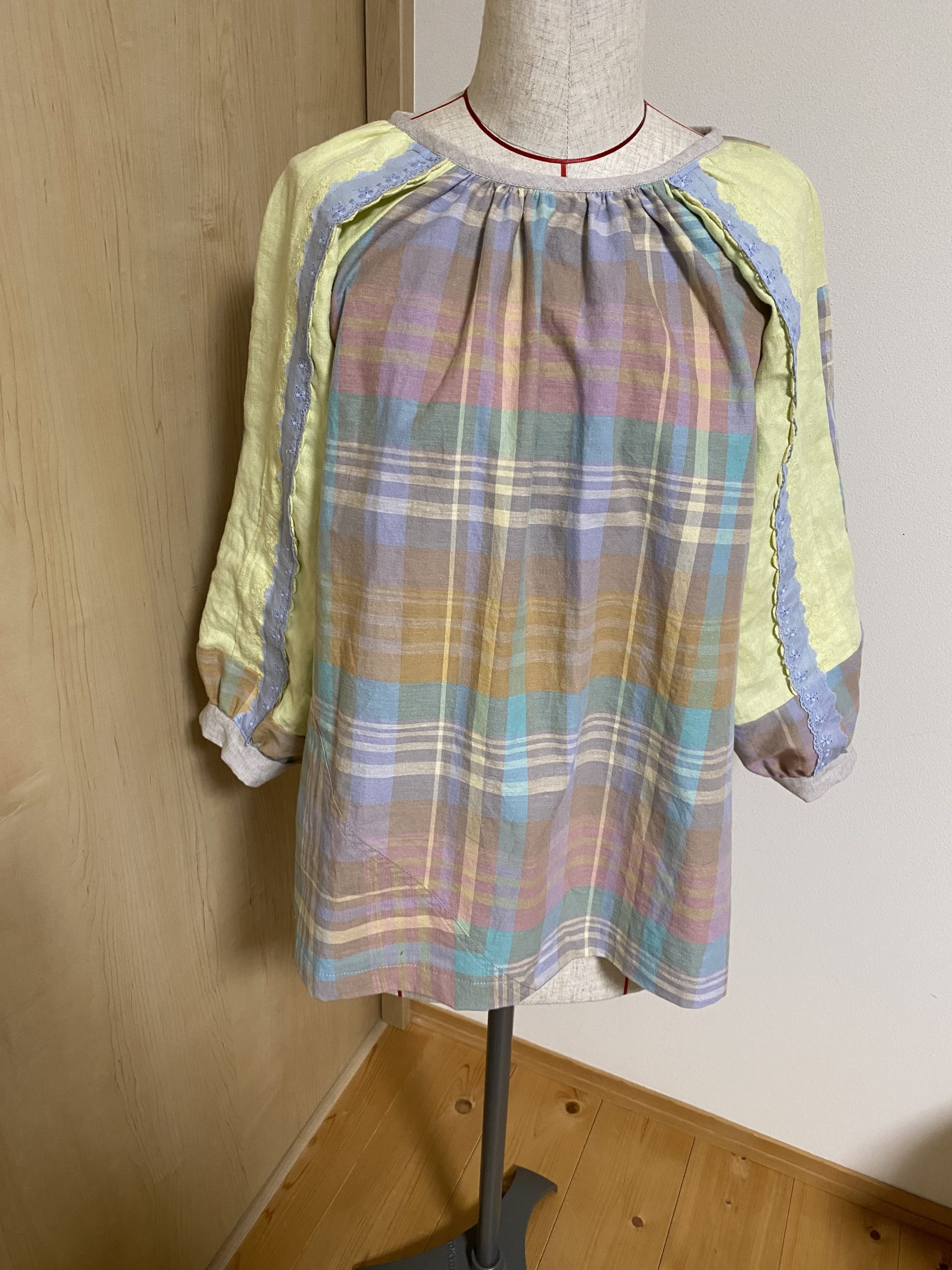 パッチワークスモッグブラウス