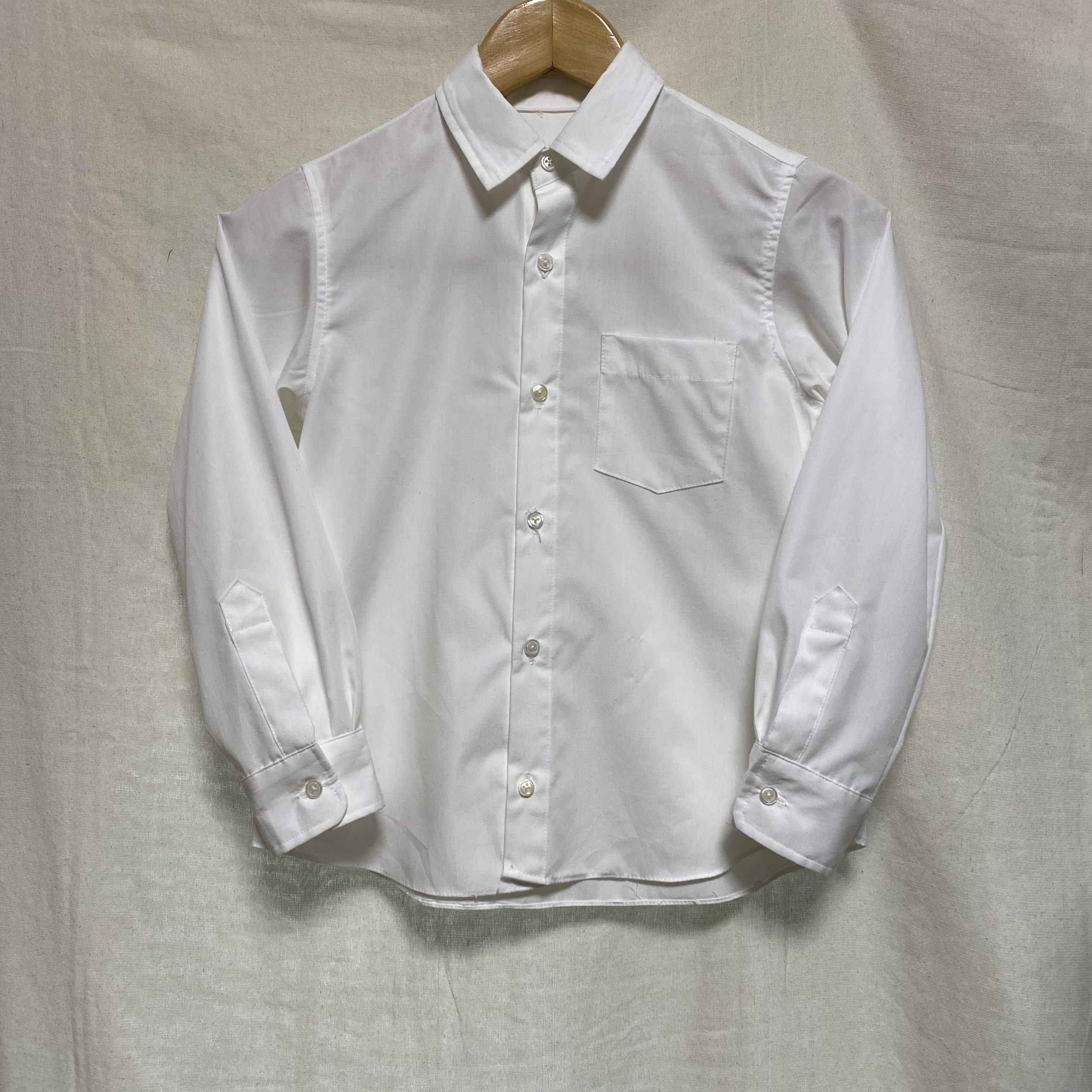 白シャツ 子供服 スタイリスト佐藤かなが作る男の子にも女の子にも着せたい服