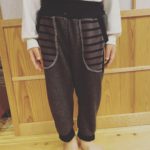 muniのロックミシンで作る子供服 ニットパンツ