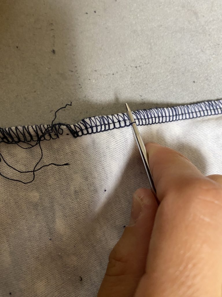 ロックミシン
解き方
上糸